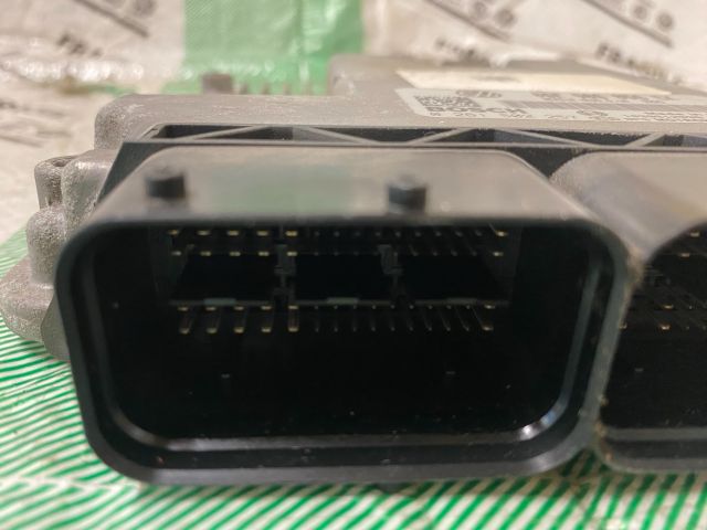 bontott VW JETTA Motorvezérlő