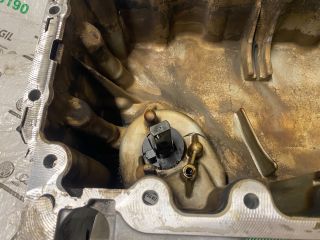 bontott VW JETTA Olajteknő