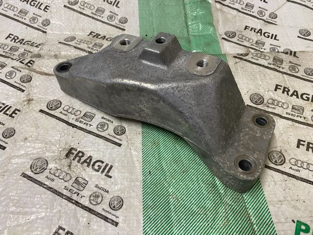 bontott VW JETTA Váltó Tartó Bak (Pozíciófüggetlen)