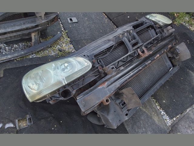 bontott VW JETTA Komplett Homlokfal (Részeivel)