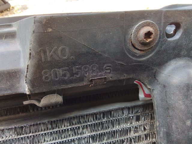 bontott VW JETTA Komplett Homlokfal (Részeivel)