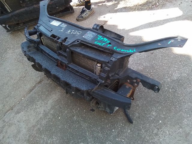 bontott VW JETTA Komplett Homlokfal (Részeivel)