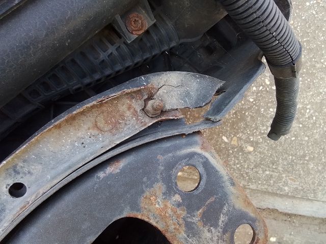 bontott VW JETTA Komplett Homlokfal (Részeivel)