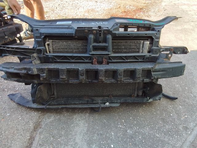 bontott VW JETTA Komplett Homlokfal (Részeivel)