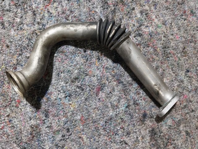 bontott VW JETTA EGR Hűtő Cső