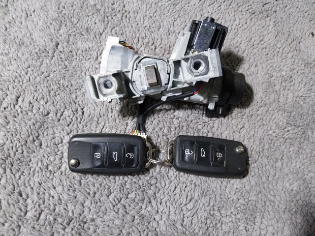 bontott VW JETTA Gyújtáskapcsoló Házzal