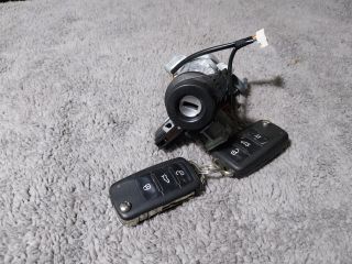 bontott VW JETTA Gyújtáskapcsoló Házzal