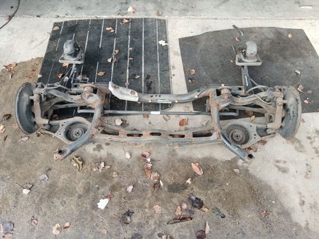 bontott VW JETTA Hátsó Híd (Tárcsafékes)