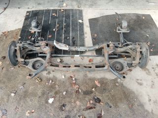 bontott VW JETTA Hátsó Híd (Tárcsafékes)