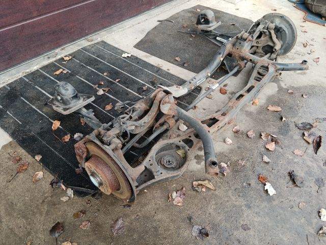 bontott VW JETTA Hátsó Híd (Tárcsafékes)