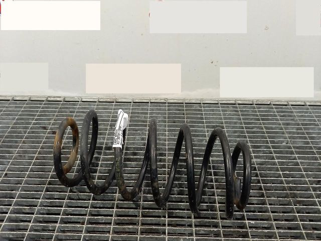 bontott VW JETTA Hátsó Rugó