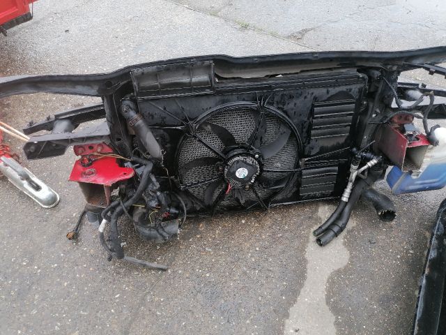 bontott VW JETTA Komplett Homlokfal (Részeivel)