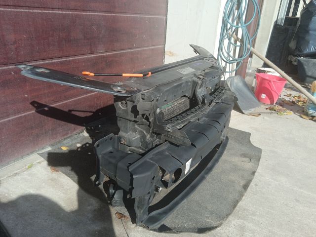 bontott VW JETTA Komplett Homlokfal (Részeivel)