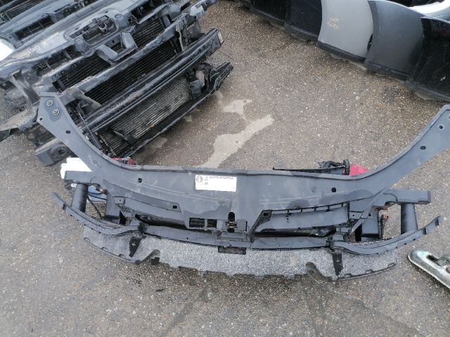 bontott VW JETTA Komplett Homlokfal (Részeivel)