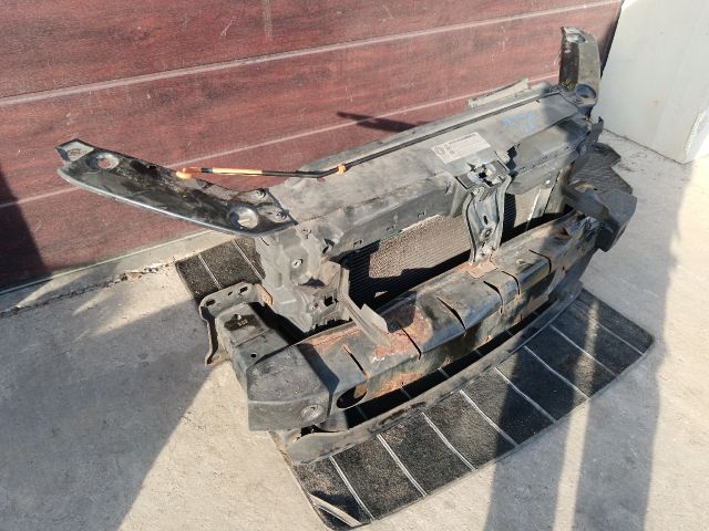 bontott VW JETTA Komplett Homlokfal (Részeivel)