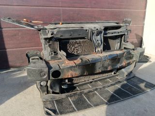 bontott VW JETTA Komplett Homlokfal (Részeivel)