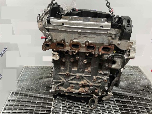 bontott VW JETTA Motor (Fűzött blokk hengerfejjel)