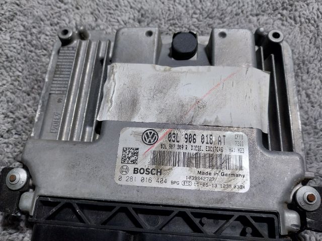 bontott VW JETTA Motorvezérlő