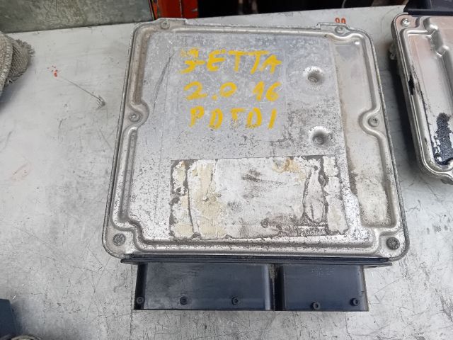 bontott VW JETTA Motorvezérlő