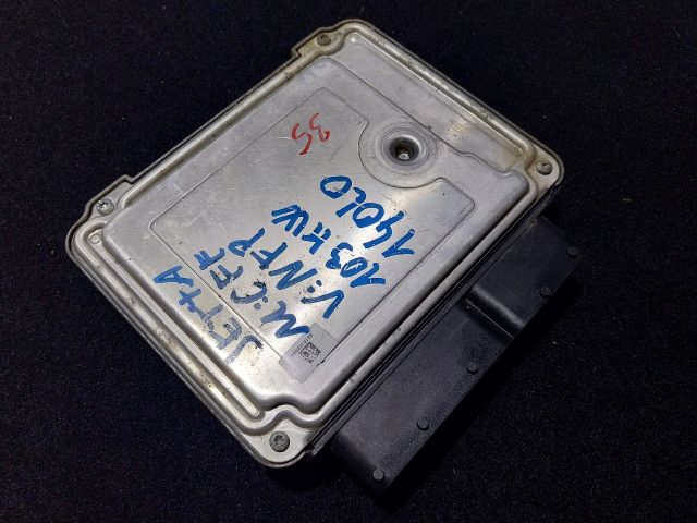 bontott VW JETTA Motorvezérlő