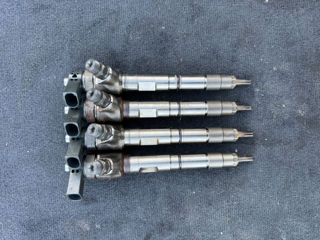 bontott VW JETTA Porlasztó Sor / Híd