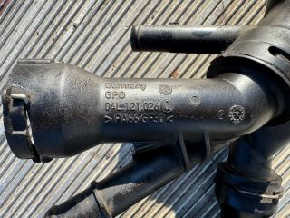 bontott VW JETTA Termosztátház Csővel