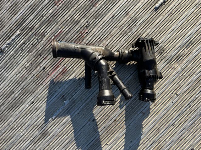 bontott VW JETTA Termosztátház Csővel