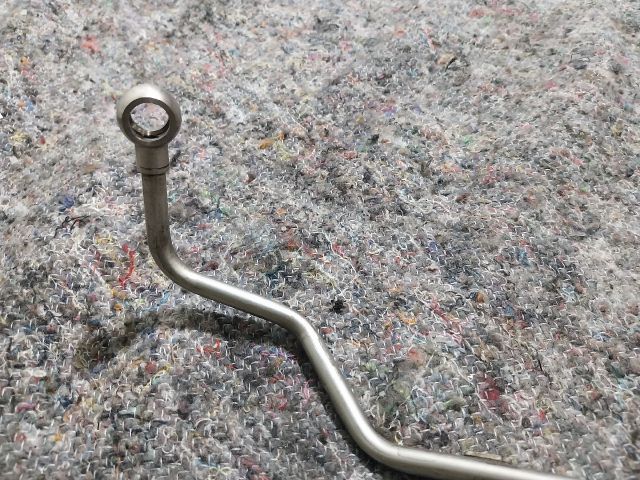 bontott VW JETTA Turbó Olajcső