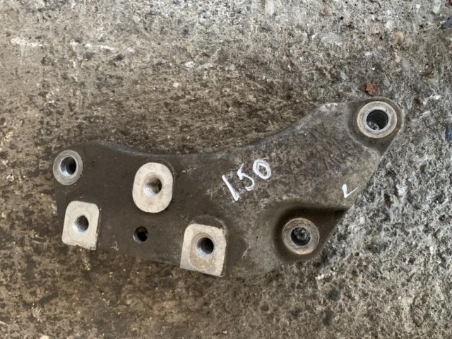 bontott VW JETTA Váltó Tartó Bak (Pozíciófüggetlen)