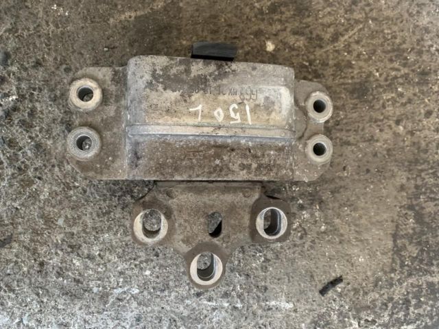 bontott VW JETTA Váltó Tartó Bak (Pozíciófüggetlen)