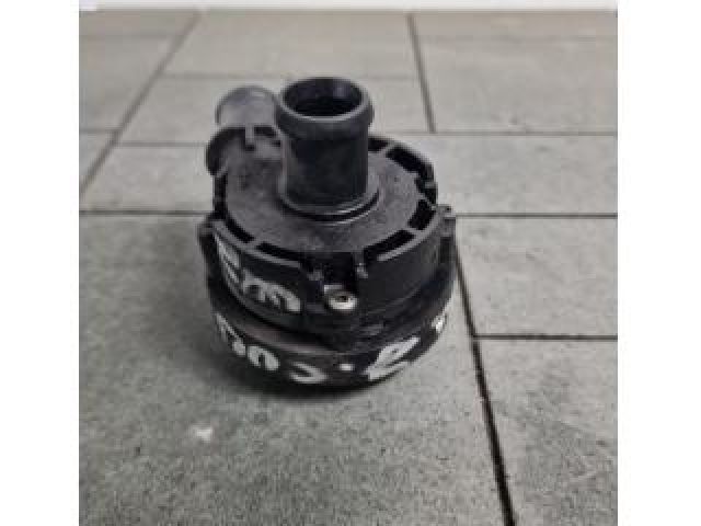 bontott VW JETTA Vízpumpa