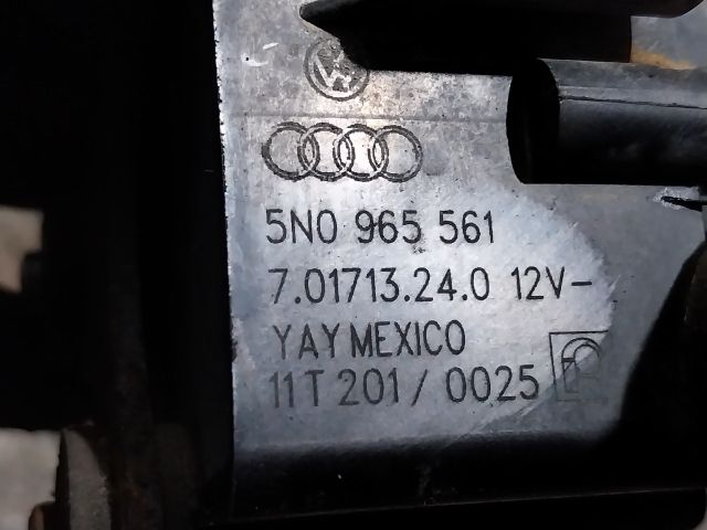 bontott VW JETTA Vízpumpa