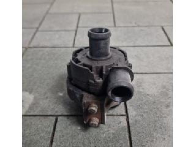bontott VW JETTA Vízpumpa