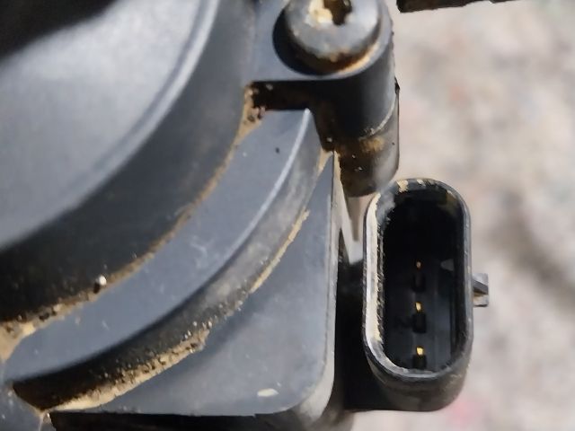 bontott VW JETTA Vízpumpa