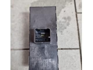 bontott VW JETTA Ablakemelő Kapcsoló Négyes / Kettes