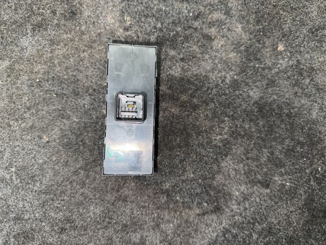 bontott VW JETTA Ablakemelő Kapcsoló Négyes / Kettes