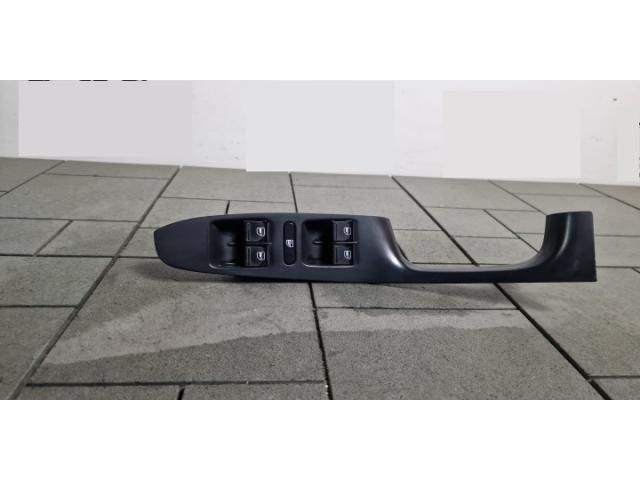 bontott VW JETTA Ablakemelő Kapcsoló Négyes / Kettes