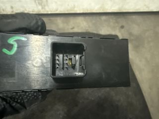 bontott VW JETTA Ablakemelő Kapcsoló Négyes / Kettes