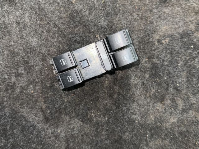 bontott VW JETTA Ablakemelő Kapcsoló Négyes / Kettes