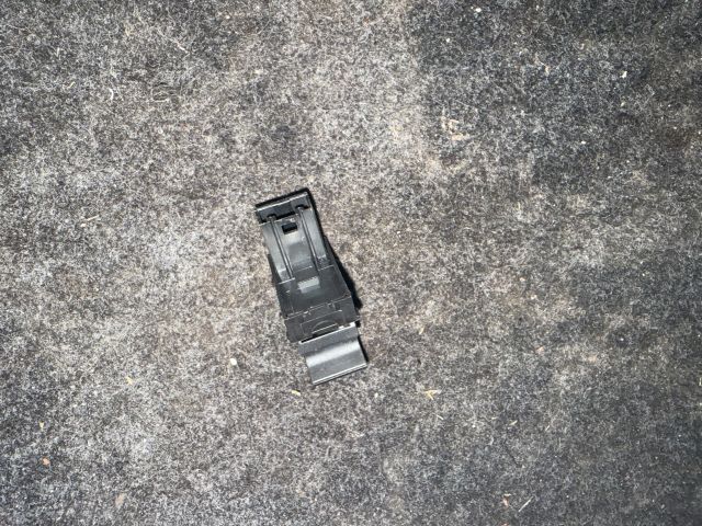 bontott VW JETTA Ablakemelő Kapcsoló (Pozíciófüggetlen)