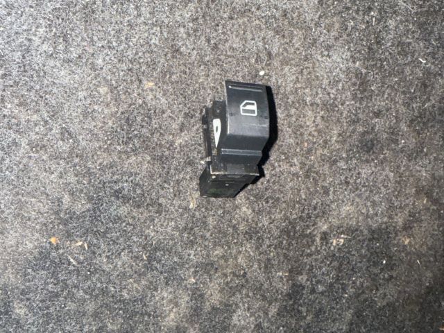 bontott VW JETTA Ablakemelő Kapcsoló (Pozíciófüggetlen)