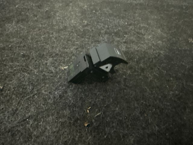 bontott VW JETTA Ablakemelő Kapcsoló (Pozíciófüggetlen)