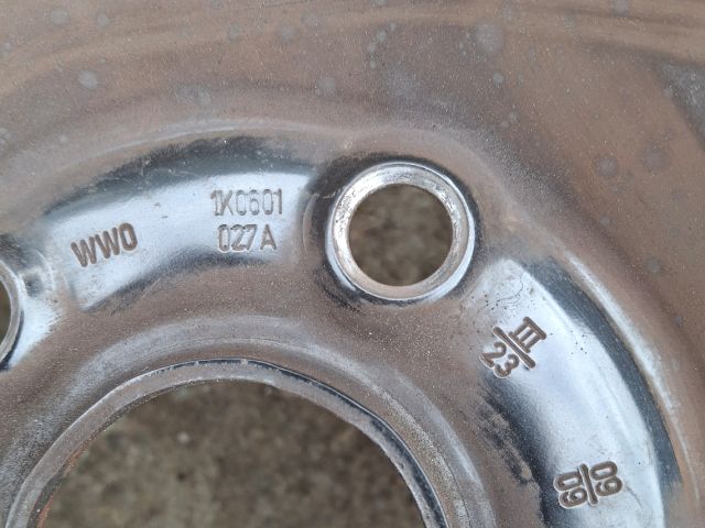 bontott VW JETTA Acélfelni (1 db)