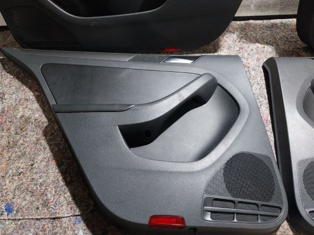 bontott VW JETTA Ajtó Kárpit Szett