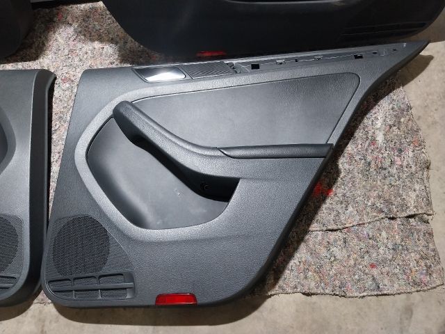 bontott VW JETTA Ajtó Kárpit Szett