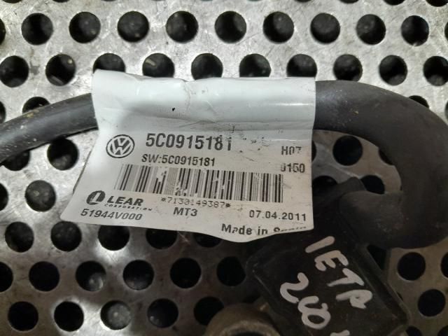 bontott VW JETTA Akkumulátor Saru