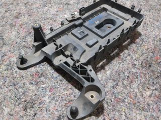 bontott VW JETTA Akkumulátor Tartó