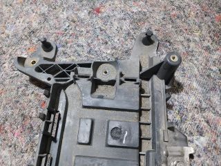 bontott VW JETTA Akkumulátor Tartó