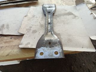 bontott VW JETTA Alsó Kereszttartó