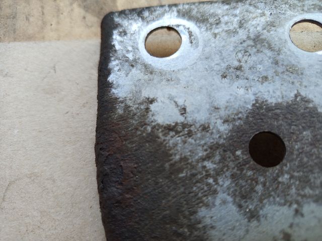 bontott VW JETTA Alsó Kereszttartó